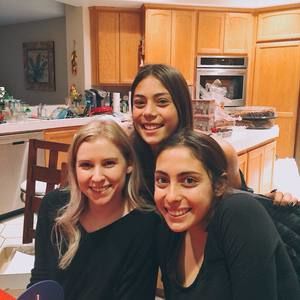 Meet your Posher, Cambrea